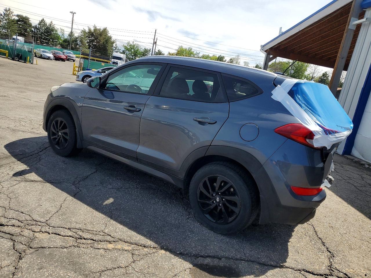 2016 HYUNDAI TUCSON SE photo 3