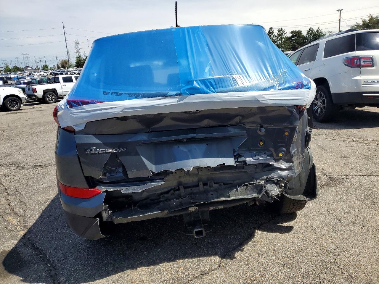 2016 HYUNDAI TUCSON SE photo 11