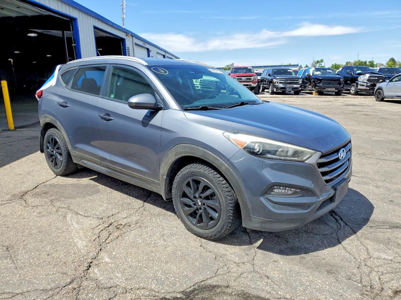 2016 HYUNDAI TUCSON SE photo 7