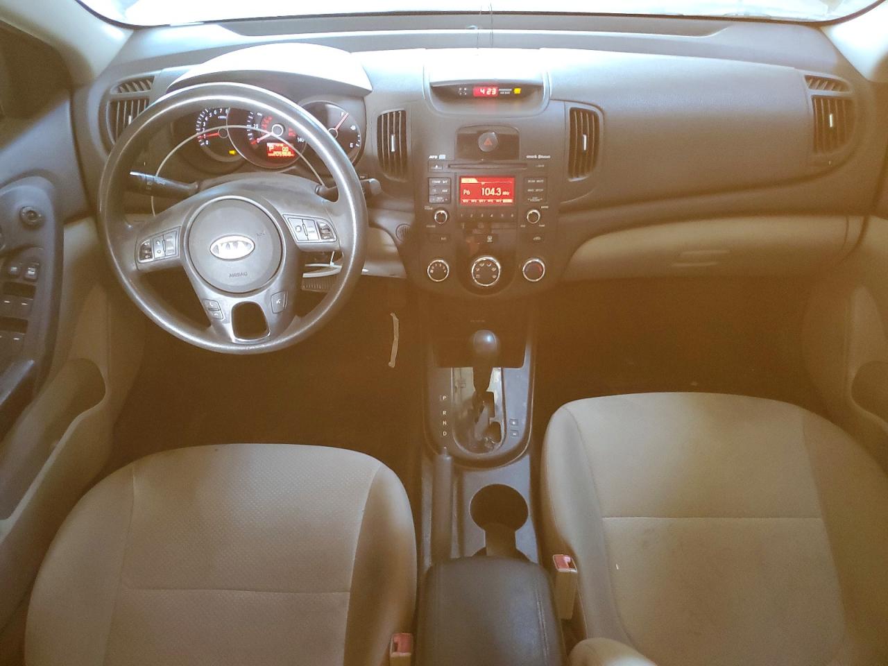 2010 KIA FORTE EX photo 8