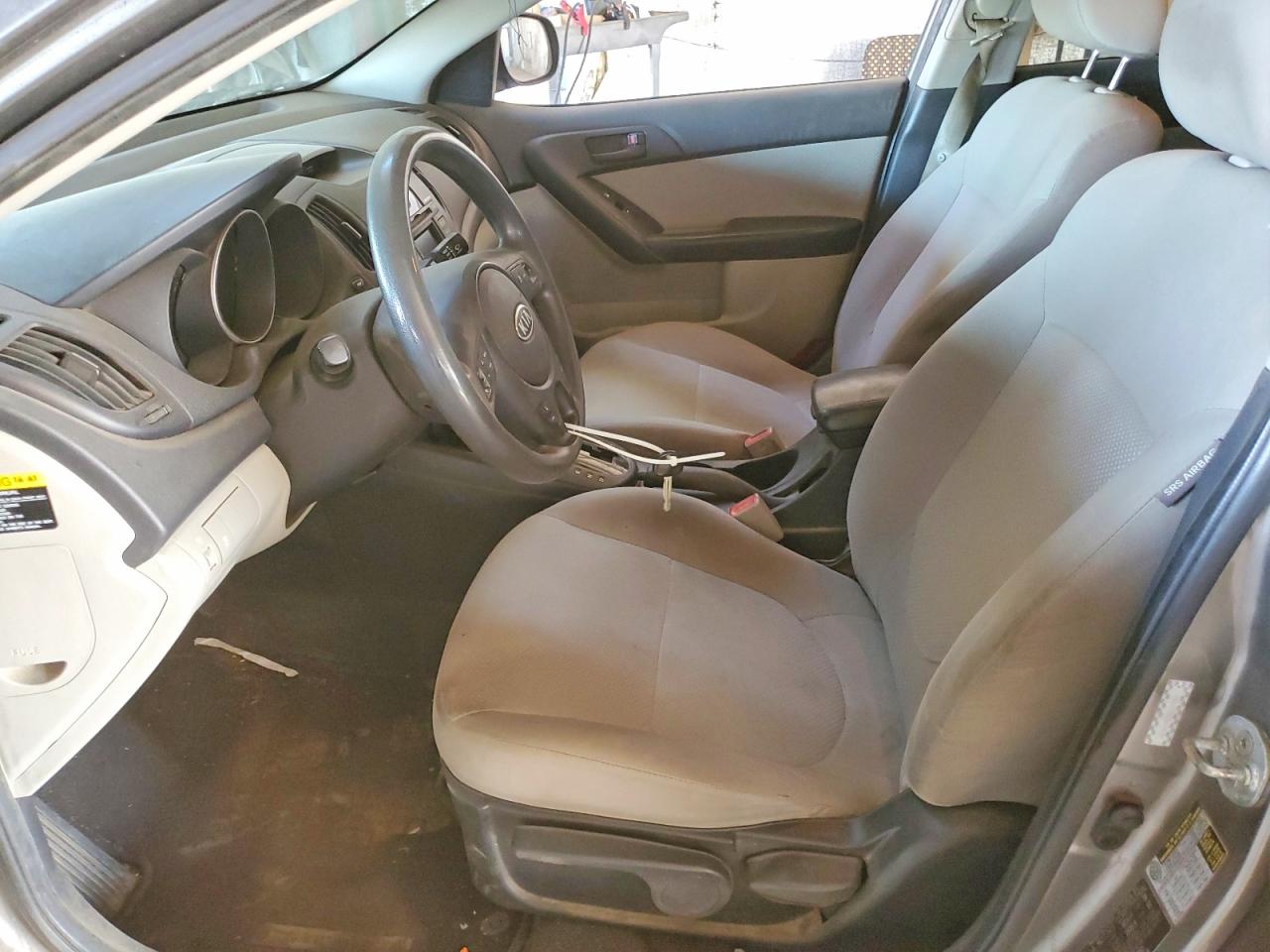 2010 KIA FORTE EX photo 7