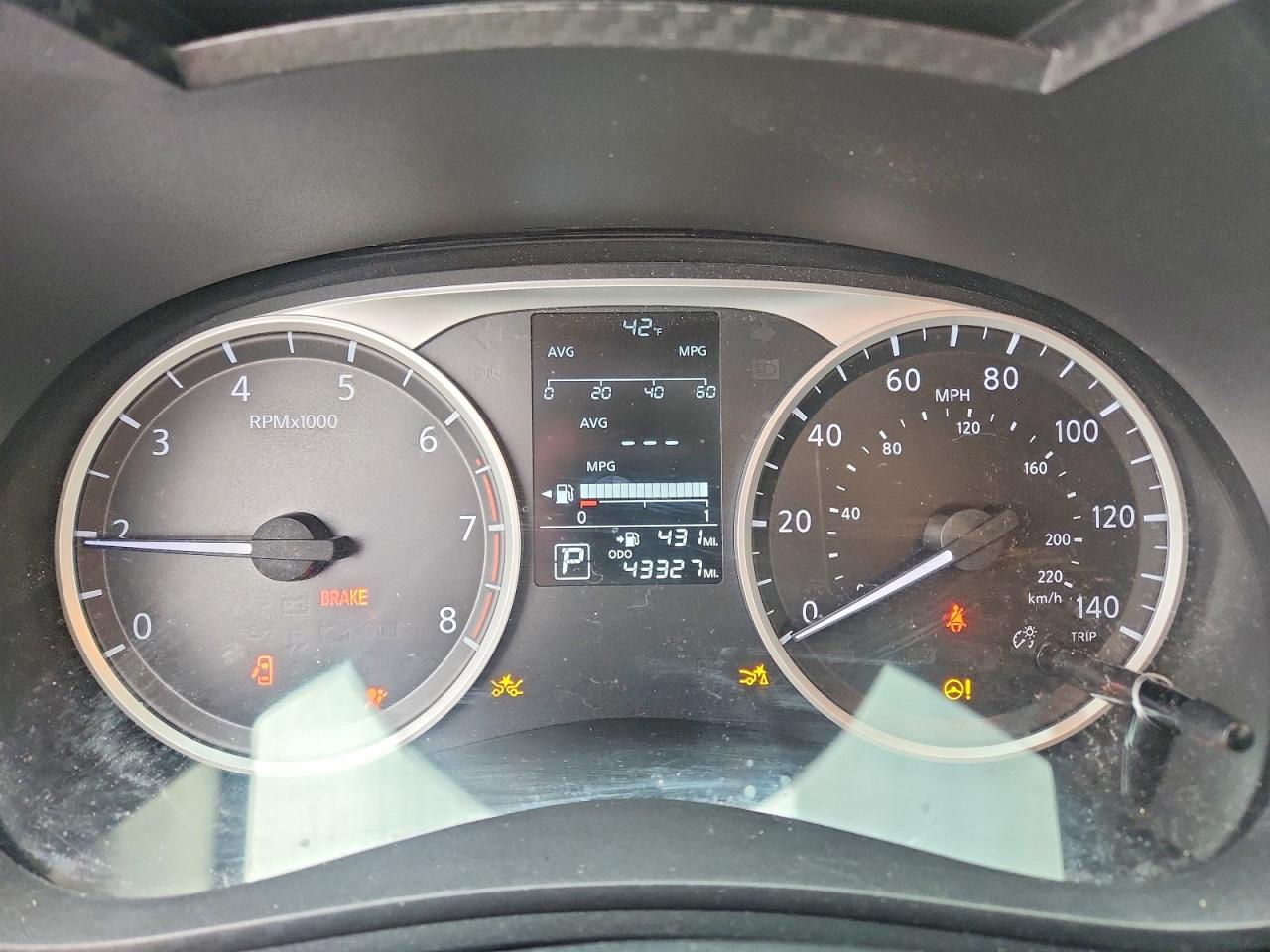2021 NISSAN VERSA S photo 17