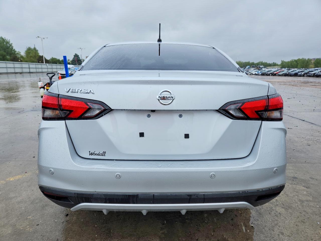 2021 NISSAN VERSA S photo 11