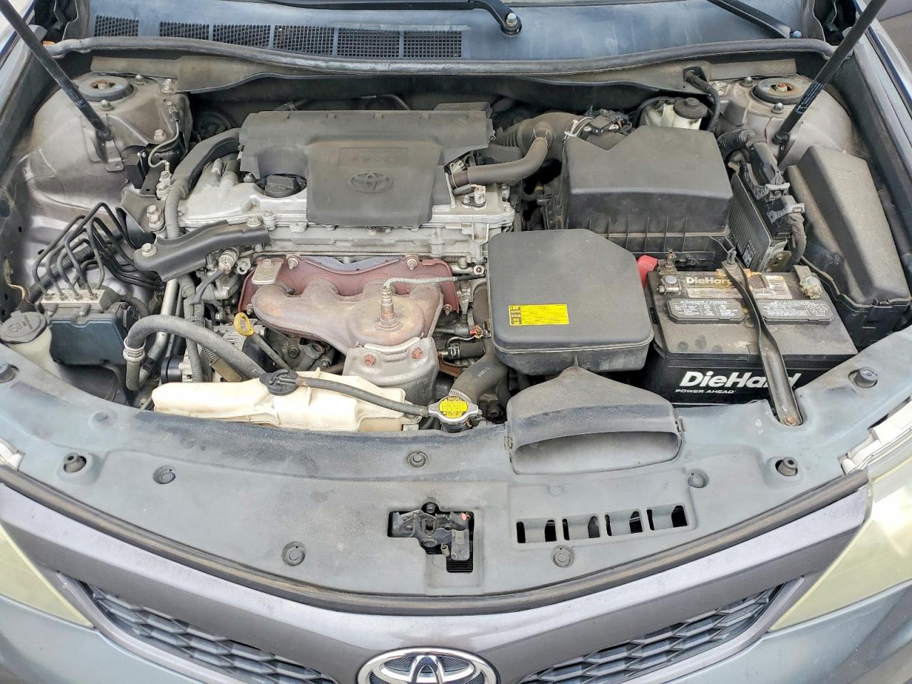 2013 TOYOTA CAMRY SE photo 21