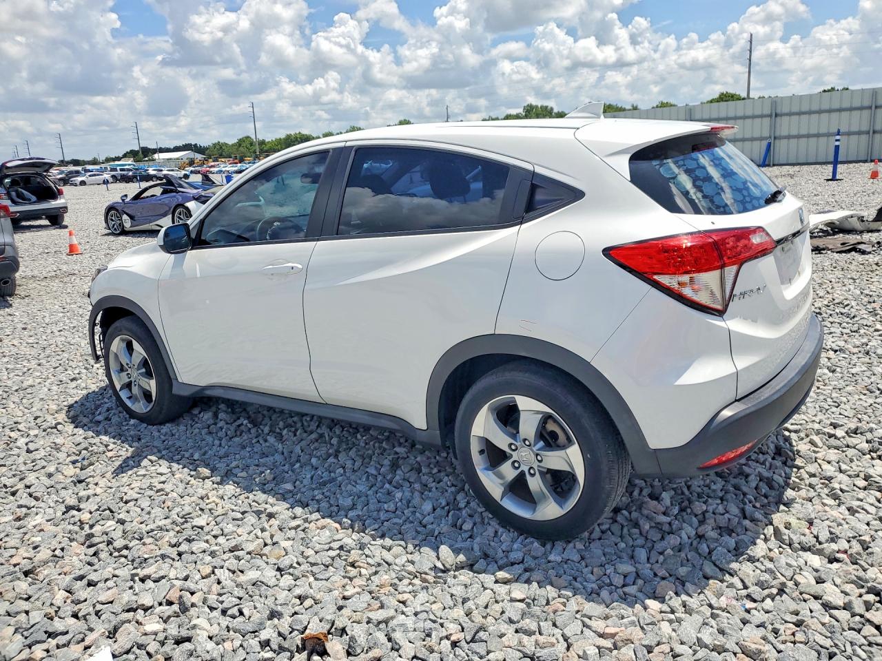 2021 HONDA HR-V LX photo 3