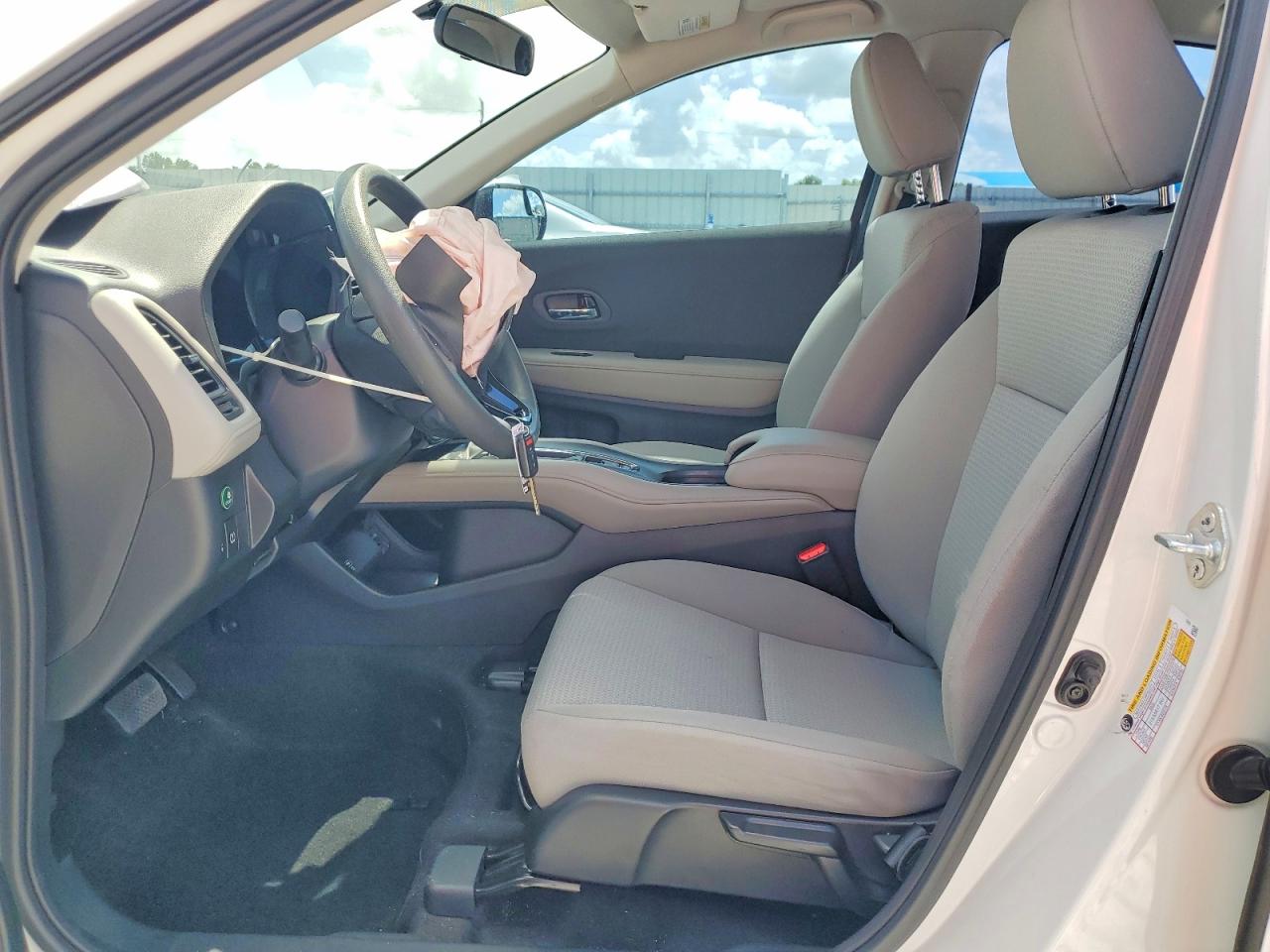 2021 HONDA HR-V LX photo 13