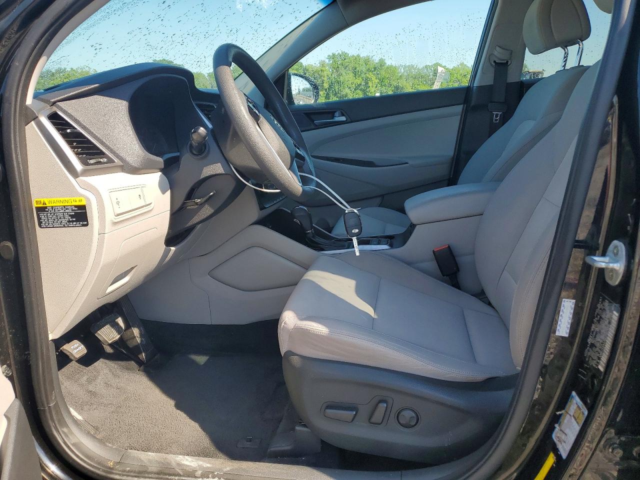 2016 HYUNDAI TUCSON SE photo 19