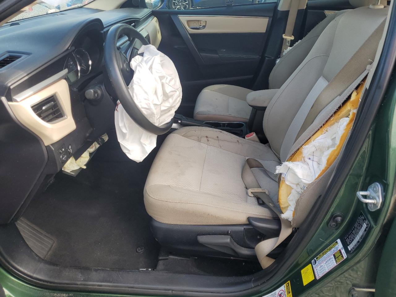 2015 TOYOTA COROLLA LE photo 7