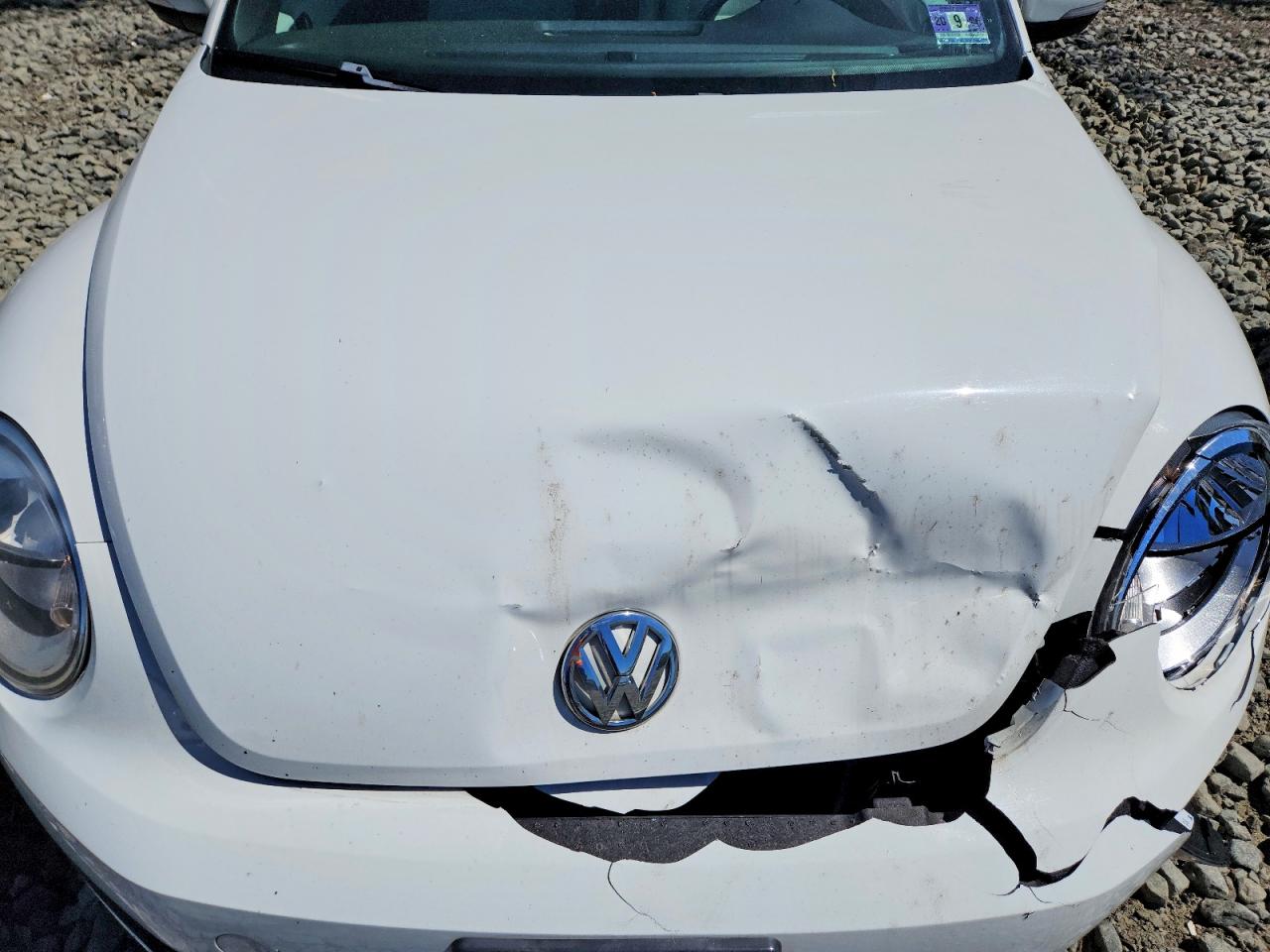 2015 VOLKSWAGEN BEETLE 1.8T photo 31