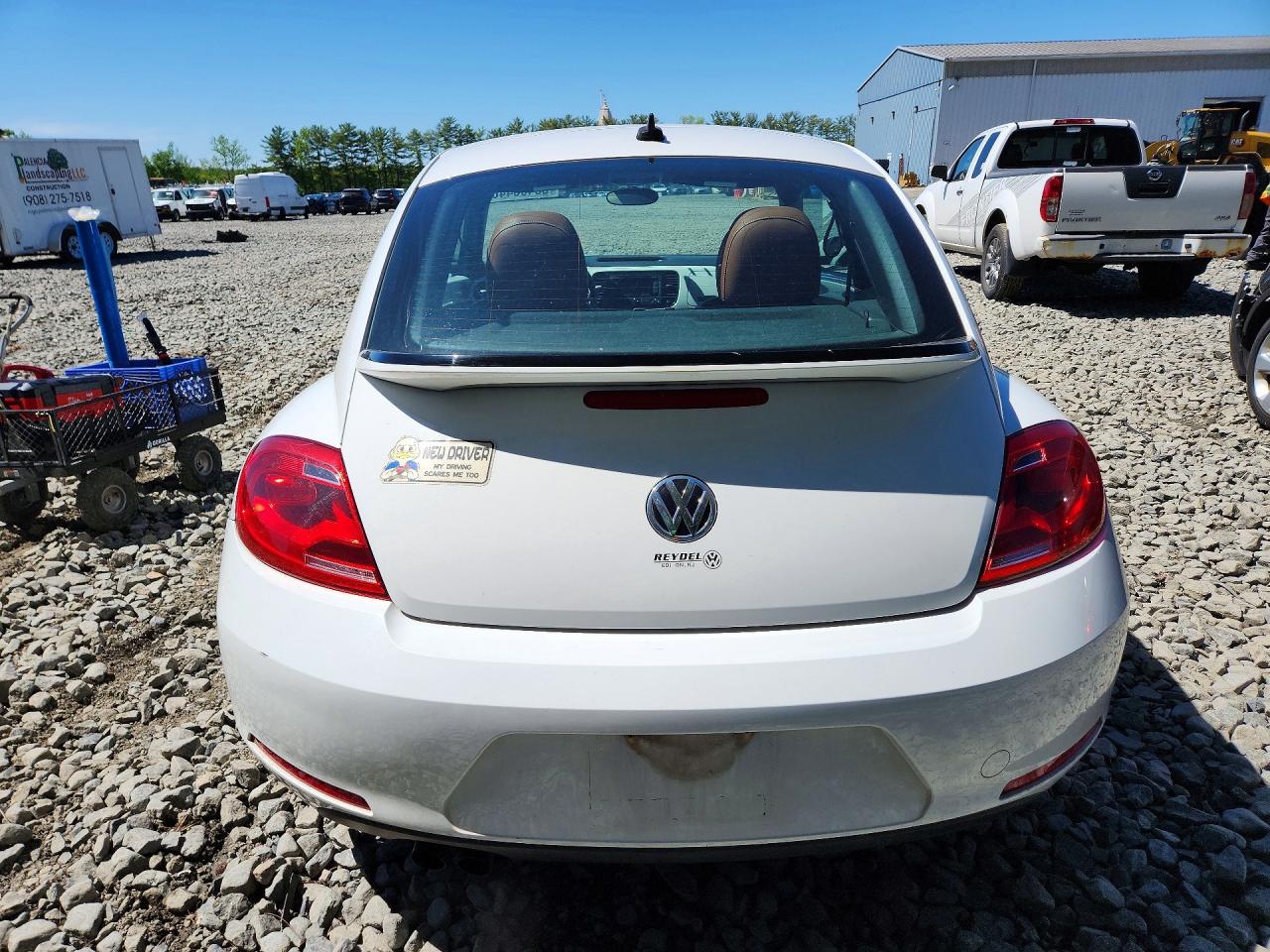 2015 VOLKSWAGEN BEETLE 1.8T photo 16