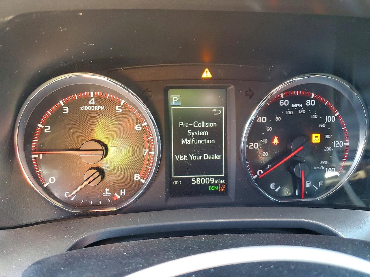 2017 TOYOTA RAV4 SE photo 9