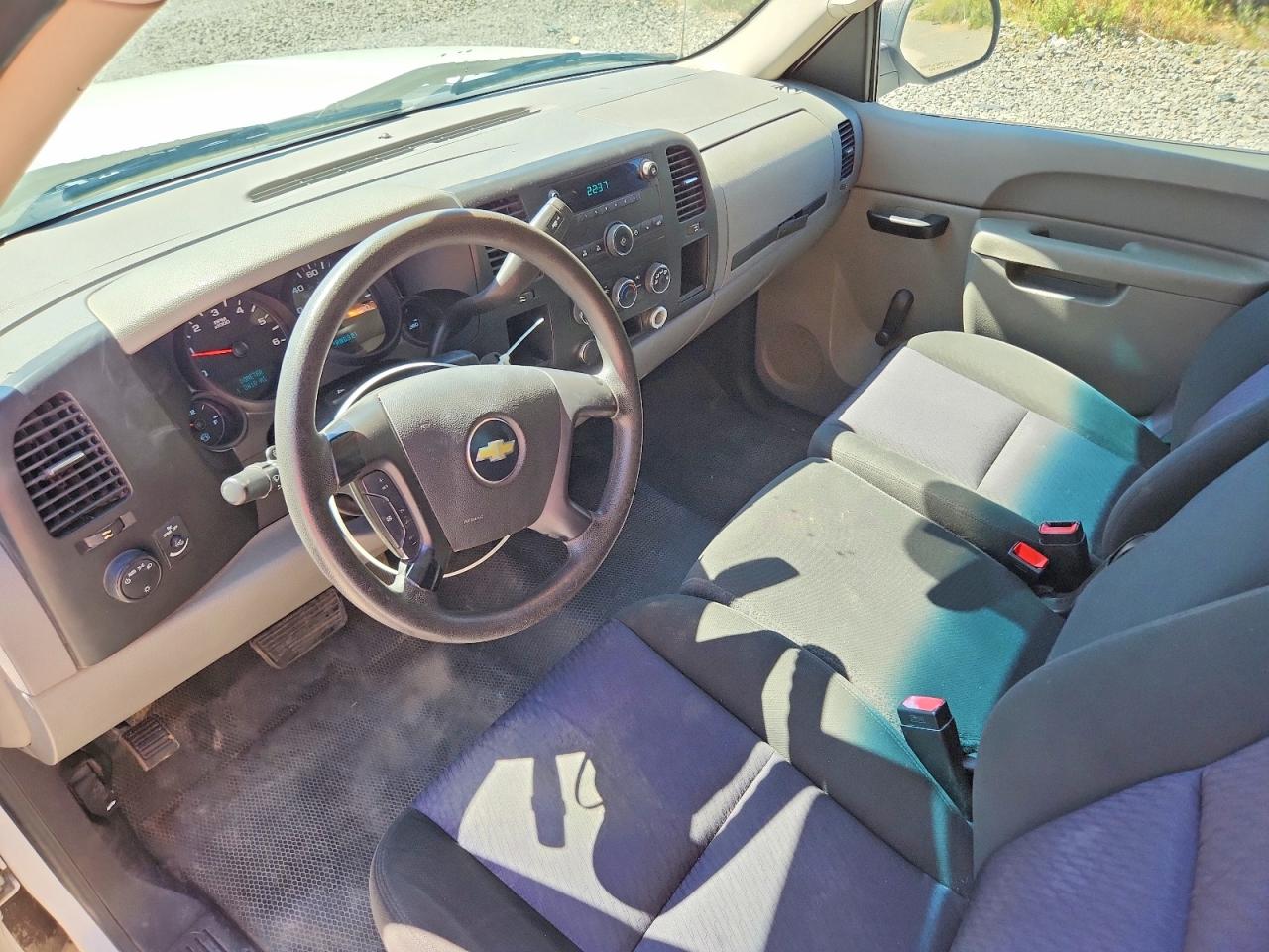 2010 CHEVROLET SILVERADO C1500 photo 8