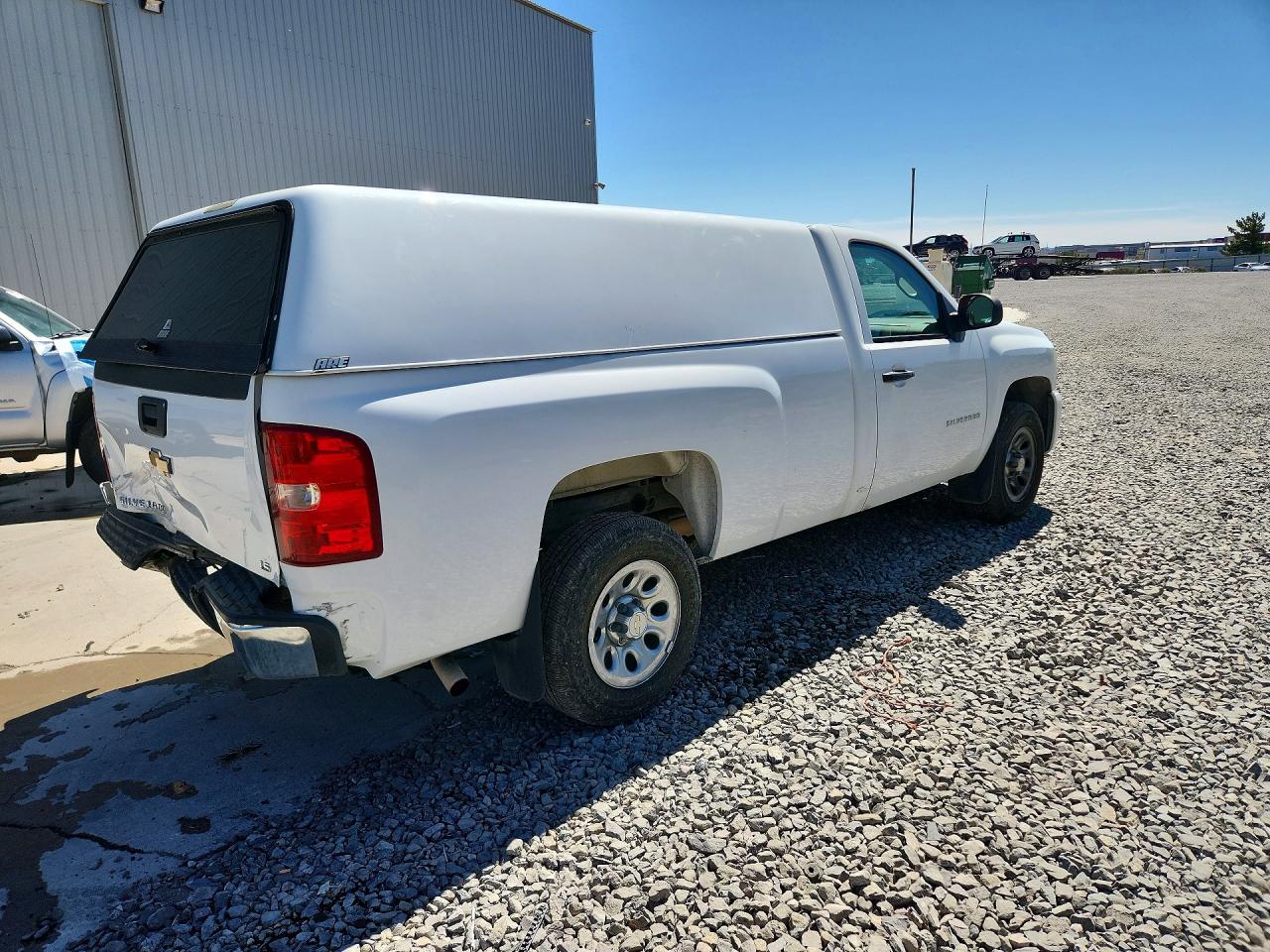 2010 CHEVROLET SILVERADO C1500 photo 3