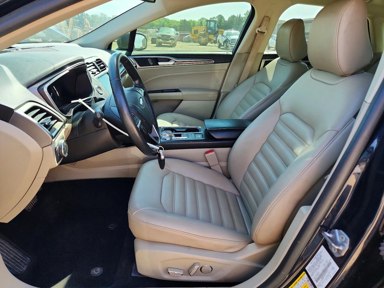 2020 FORD FUSION SEL photo 13