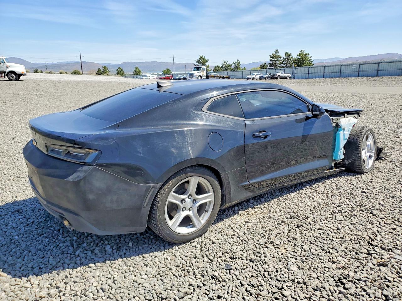 2017 CHEVROLET CAMARO LT photo 5