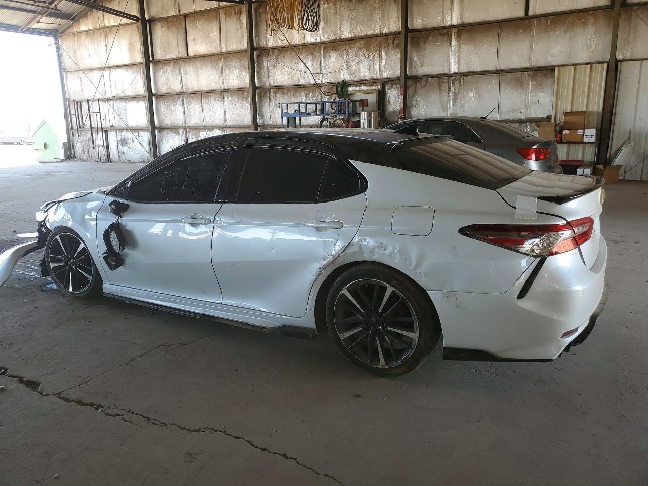 2018 TOYOTA CAMRY XSE V6 photo 3