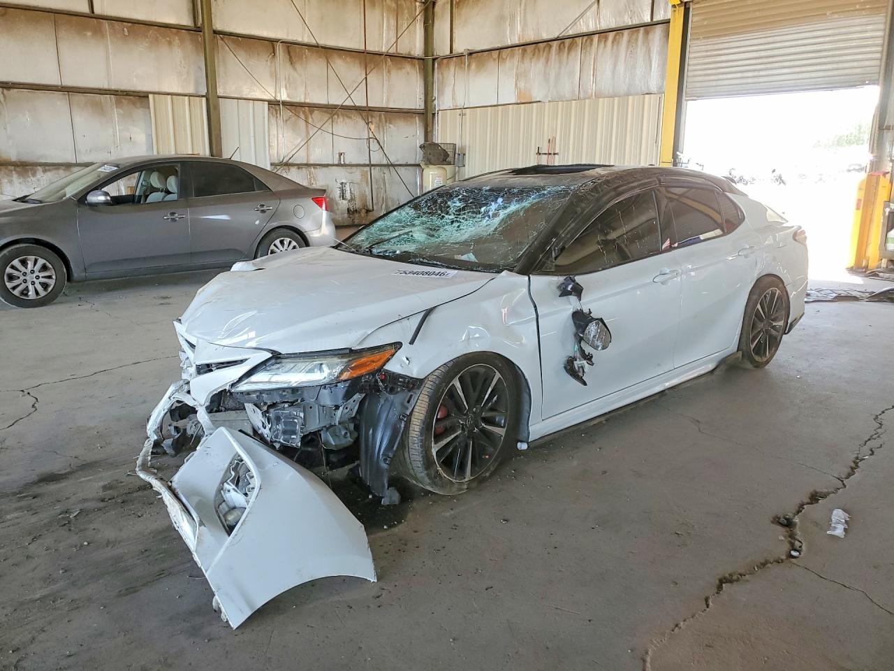 2018 TOYOTA CAMRY