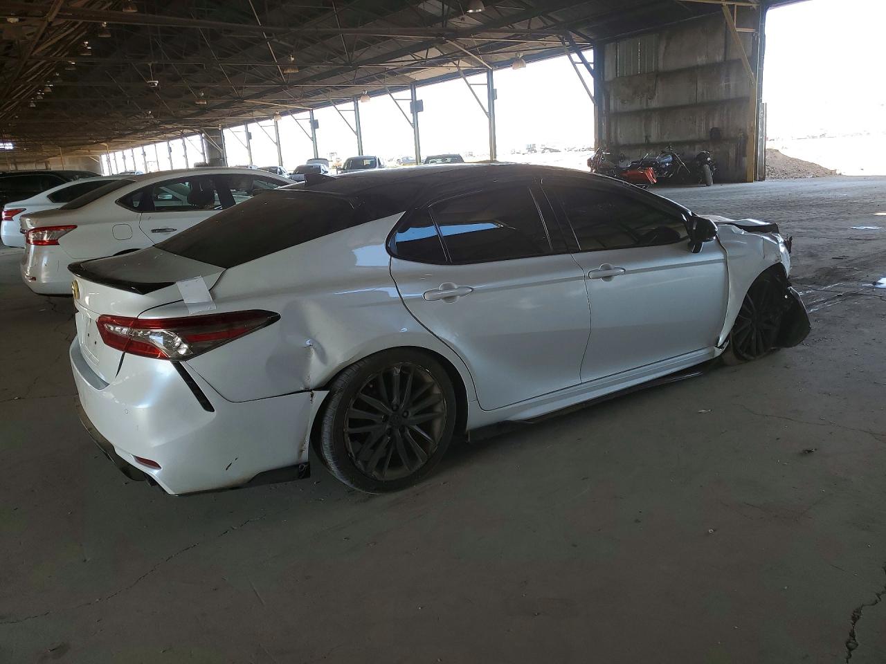 2018 TOYOTA CAMRY XSE V6 photo 5