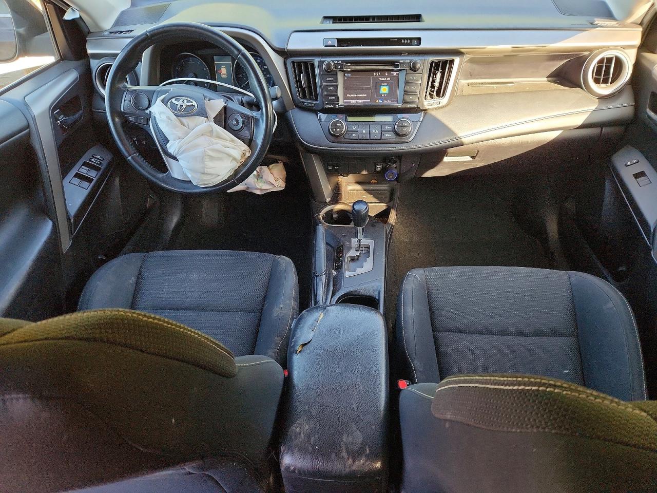 2017 TOYOTA RAV4 XLE photo 22