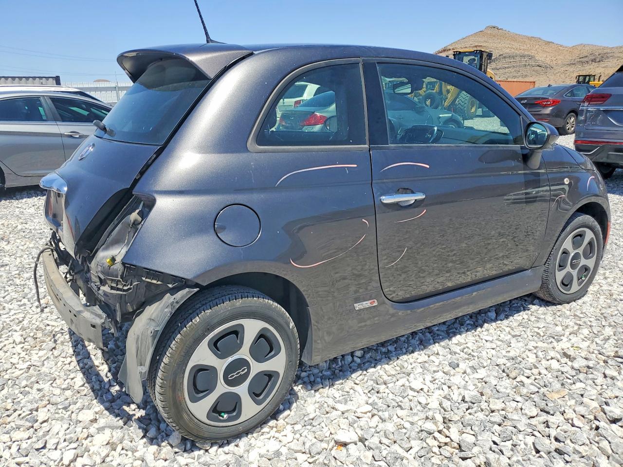 2016 FIAT 500 ELECTRIC photo 3
