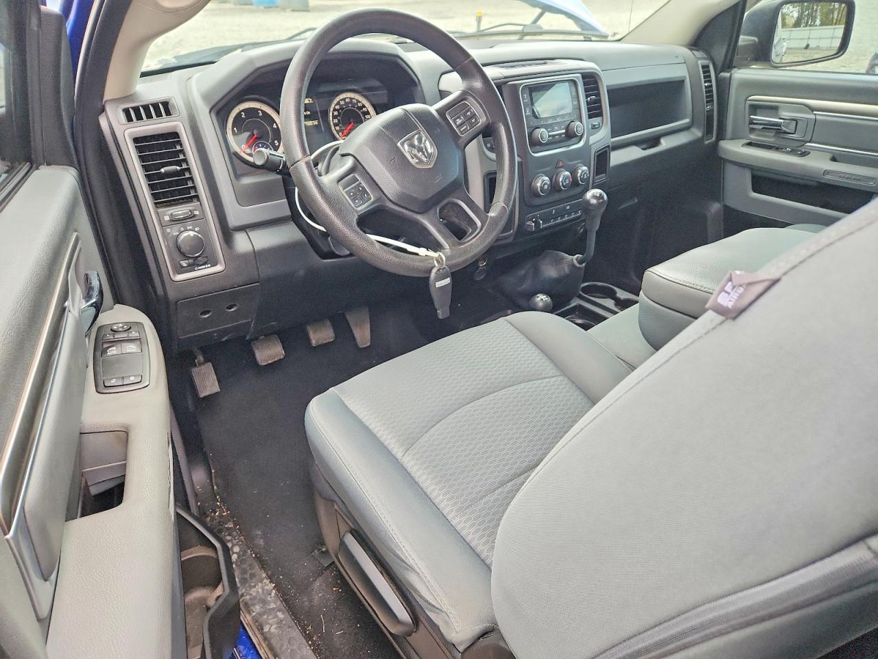 2016 RAM 2500 ST photo 22