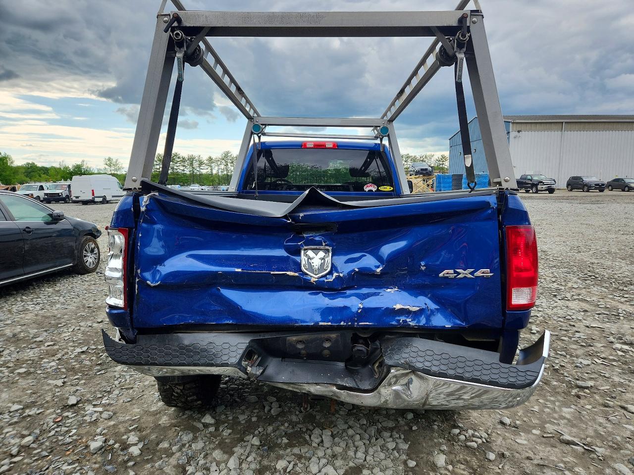 2016 RAM 2500 ST photo 16