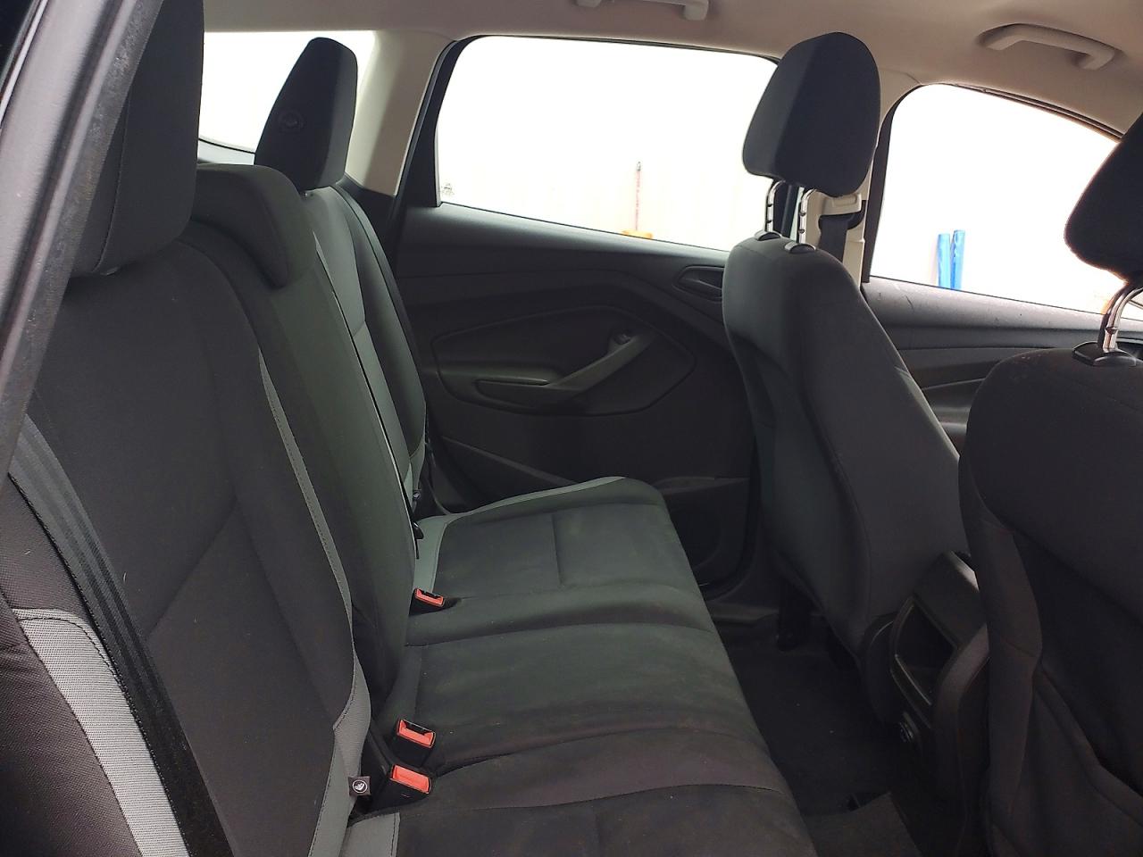 2016 FORD ESCAPE S photo 21