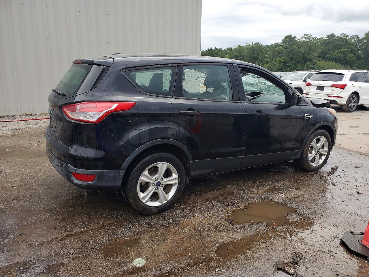 2016 FORD ESCAPE S photo 5