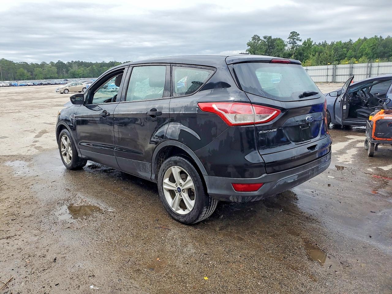 2016 FORD ESCAPE S photo 3