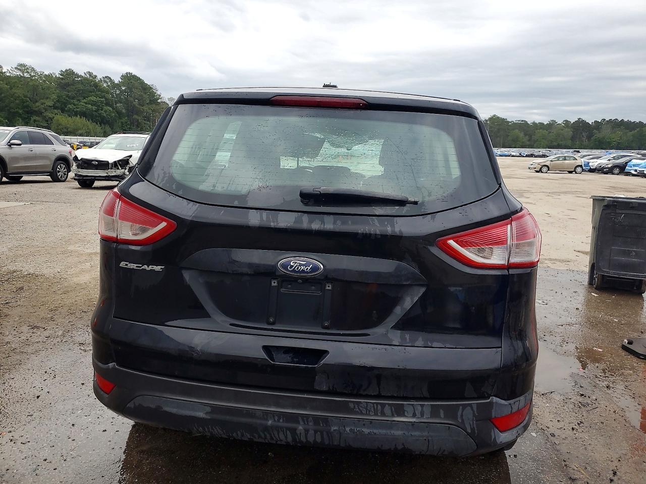 2016 FORD ESCAPE S photo 11