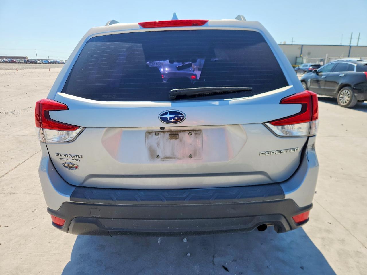 2019 SUBARU FORESTER photo 16