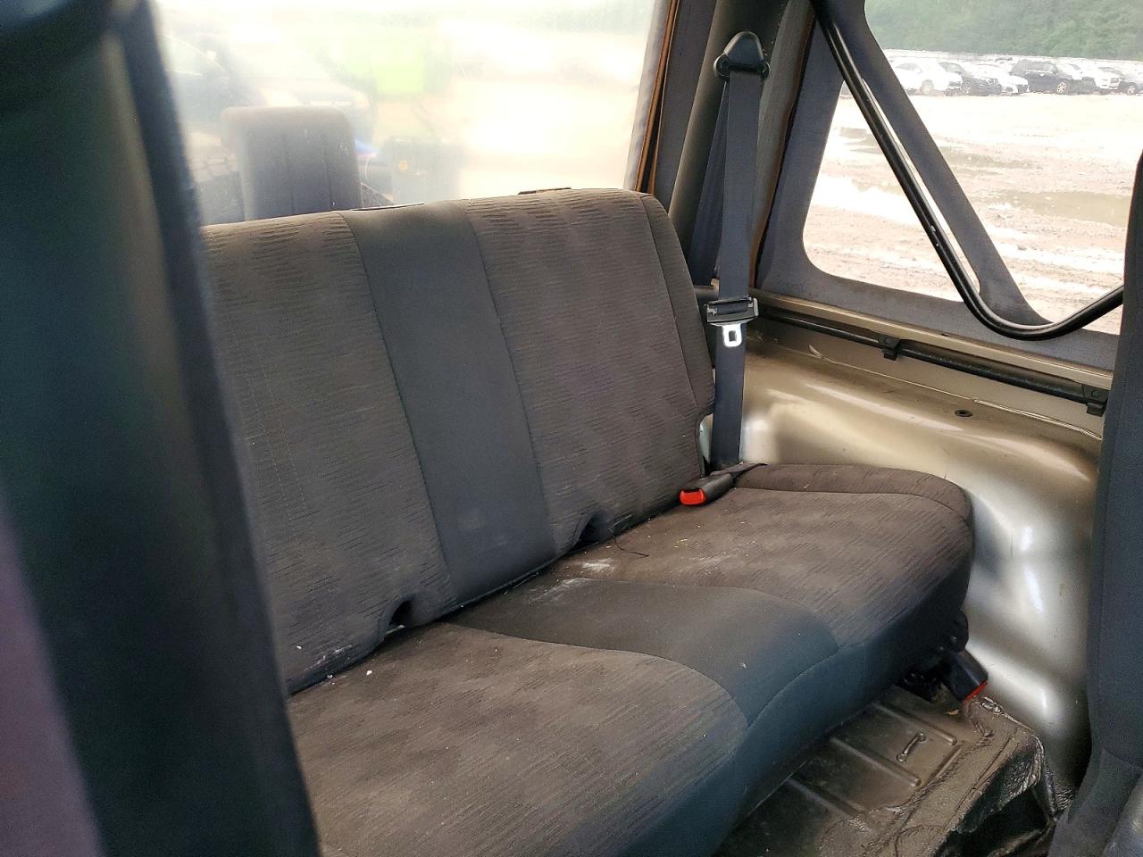 2003 JEEP WRANGLER COMMANDO photo 28