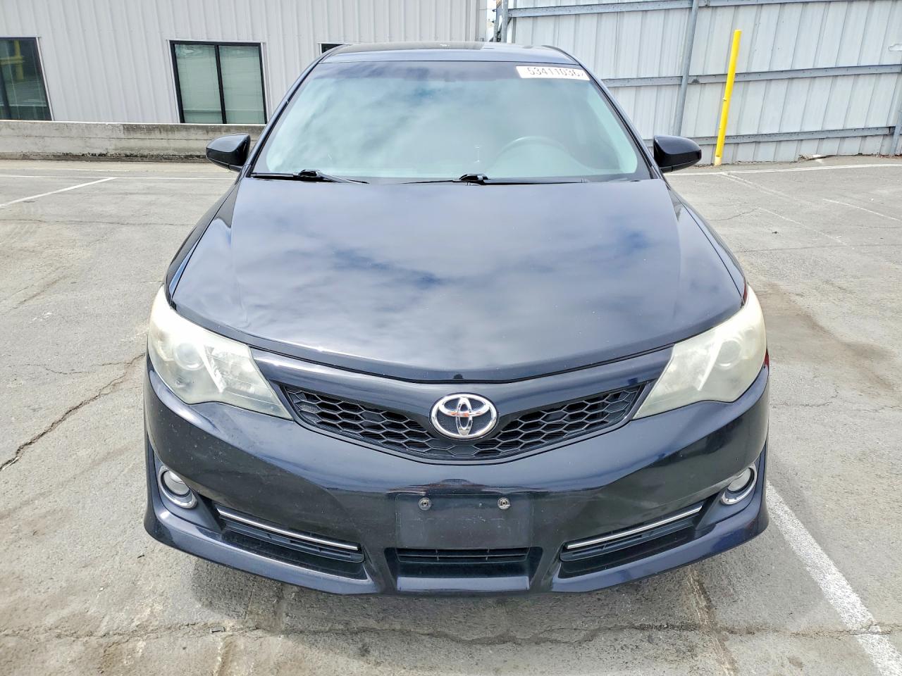 2013 TOYOTA CAMRY SE photo 9