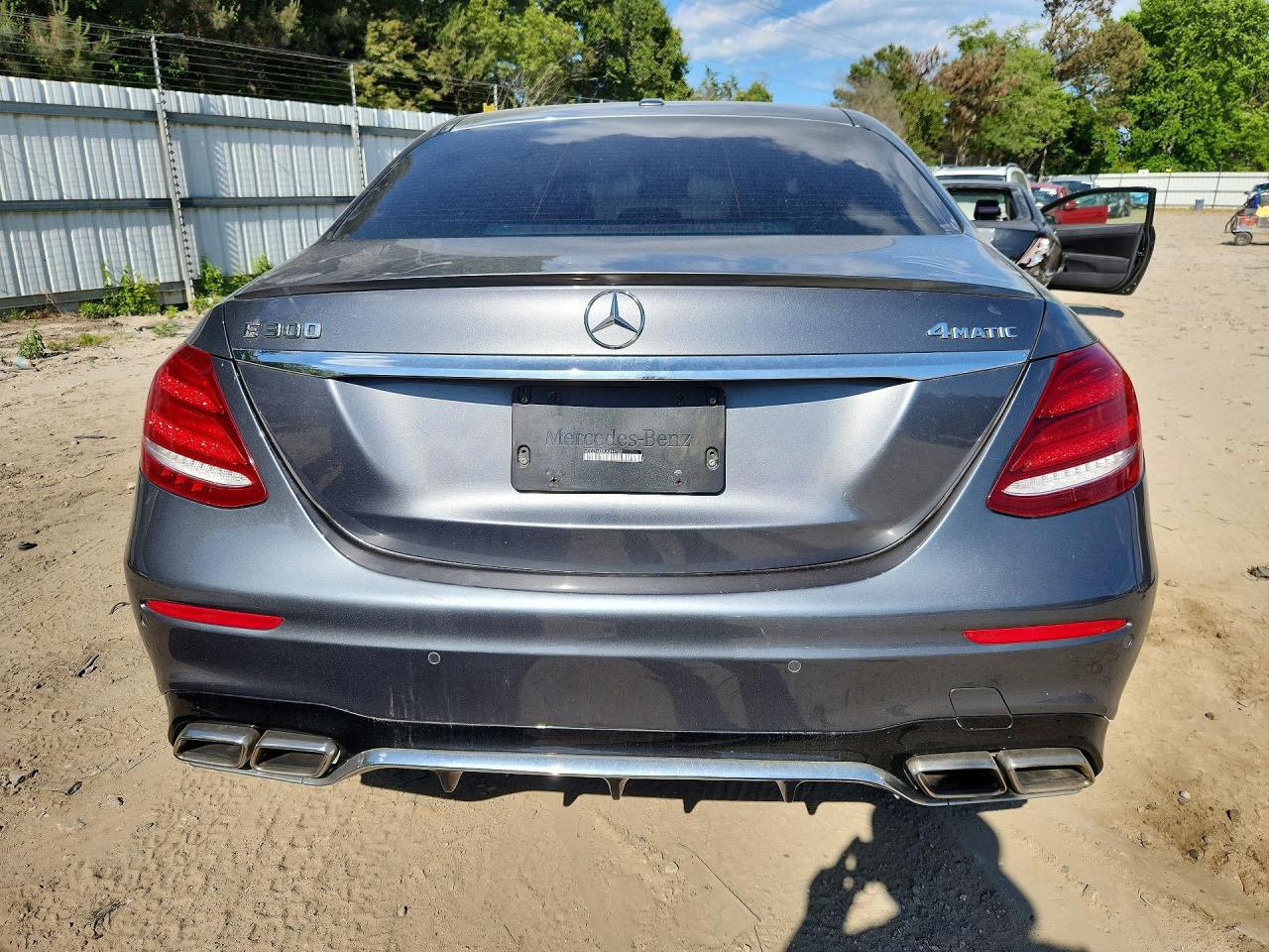 2018 MERCEDES-BENZ E 300 4MATIC photo 16