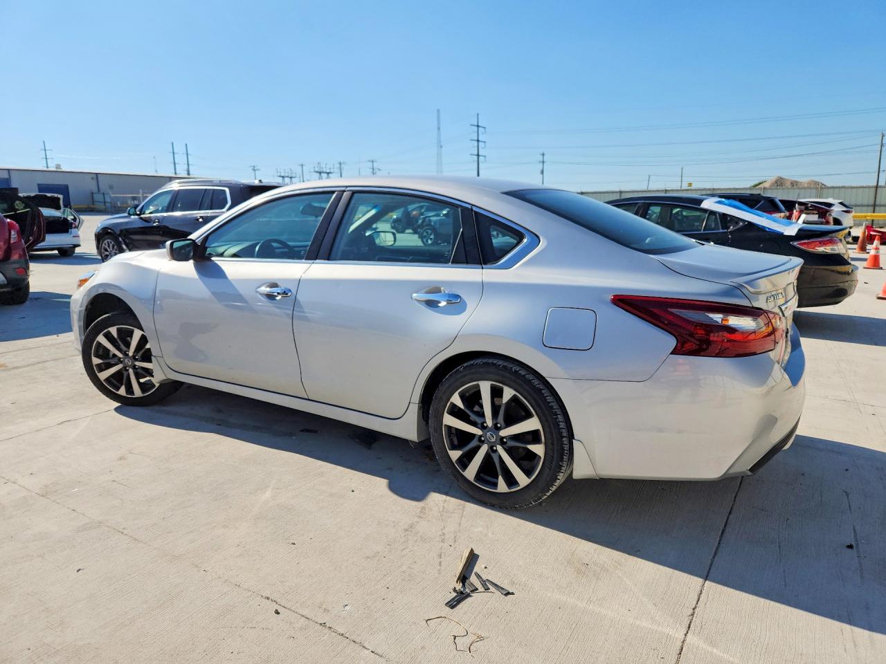 2017 NISSAN ALTIMA 2.5 SR photo 3