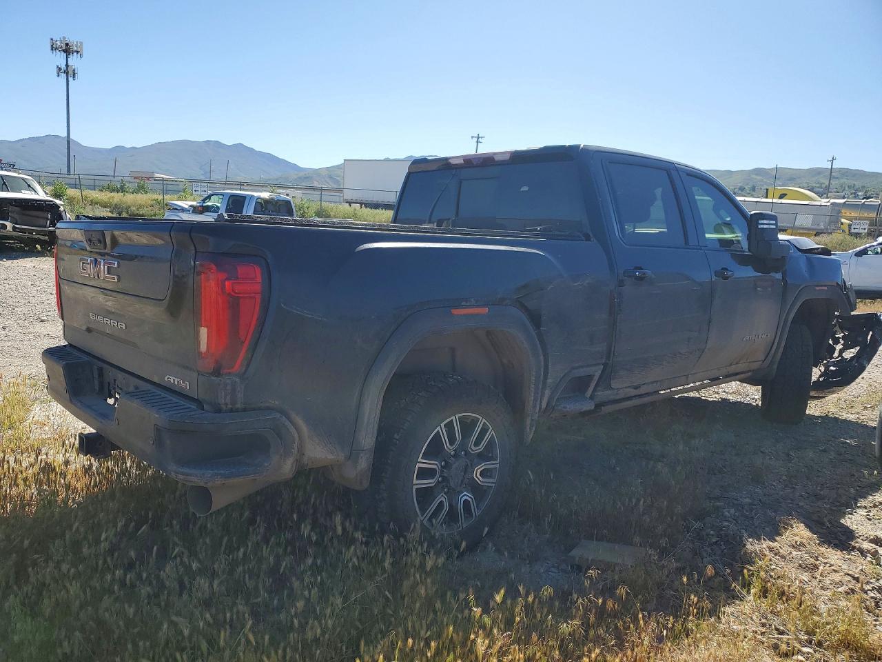 2020 GMC SIERRA K3500 AT4 photo 5