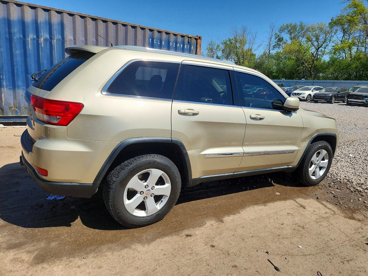 2011 JEEP GRAND CHEROKEE LAREDO photo 7