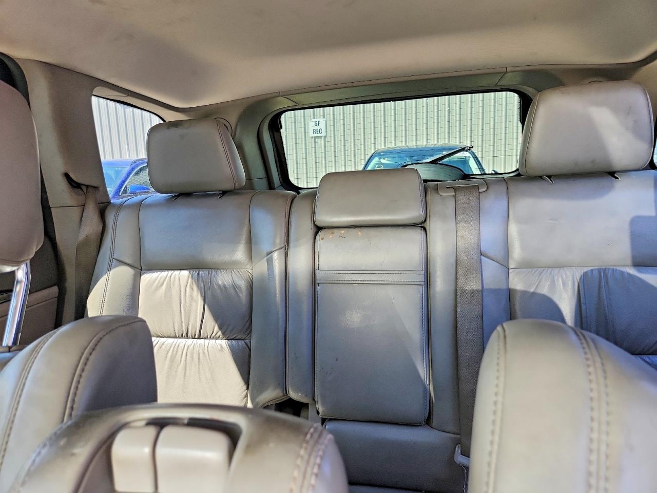 2011 JEEP GRAND CHEROKEE LAREDO photo 28