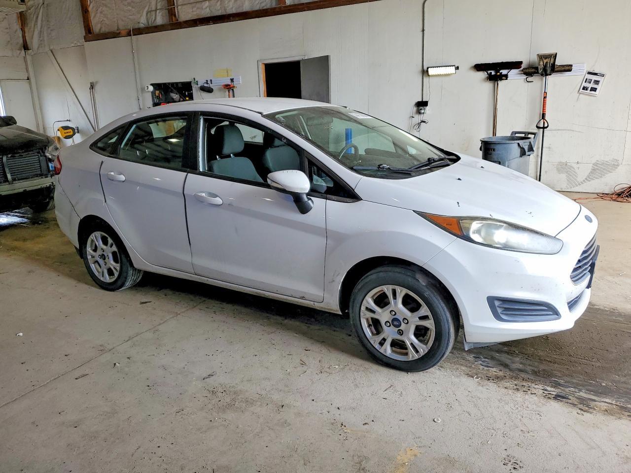2015 FORD FIESTA SE photo 7