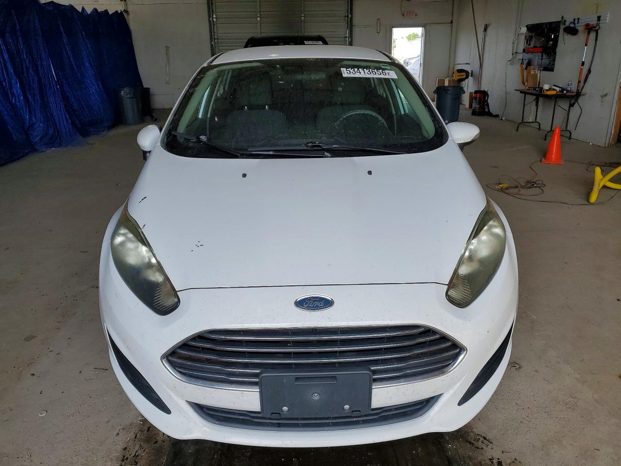 2015 FORD FIESTA SE photo 9
