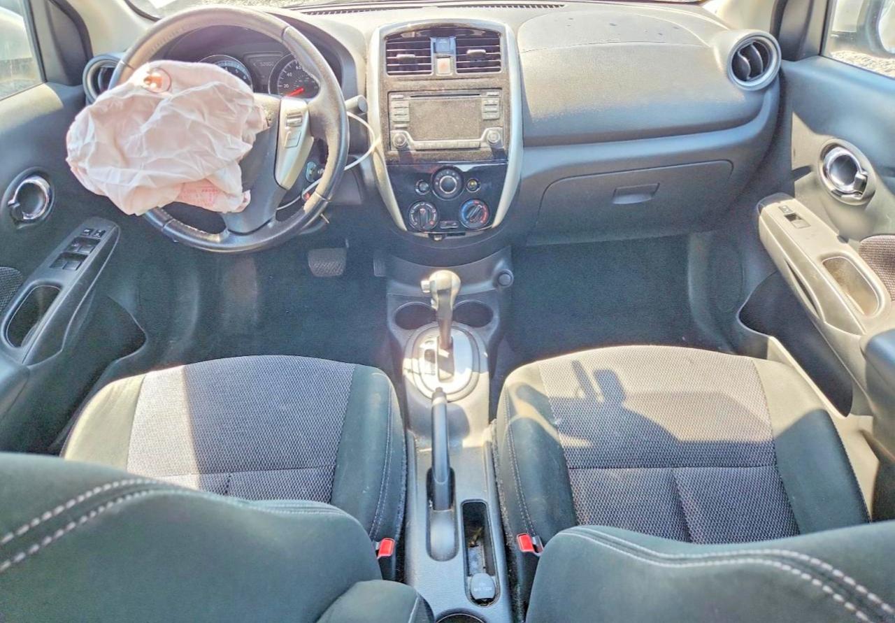 2018 NISSAN VERSA SV photo 15