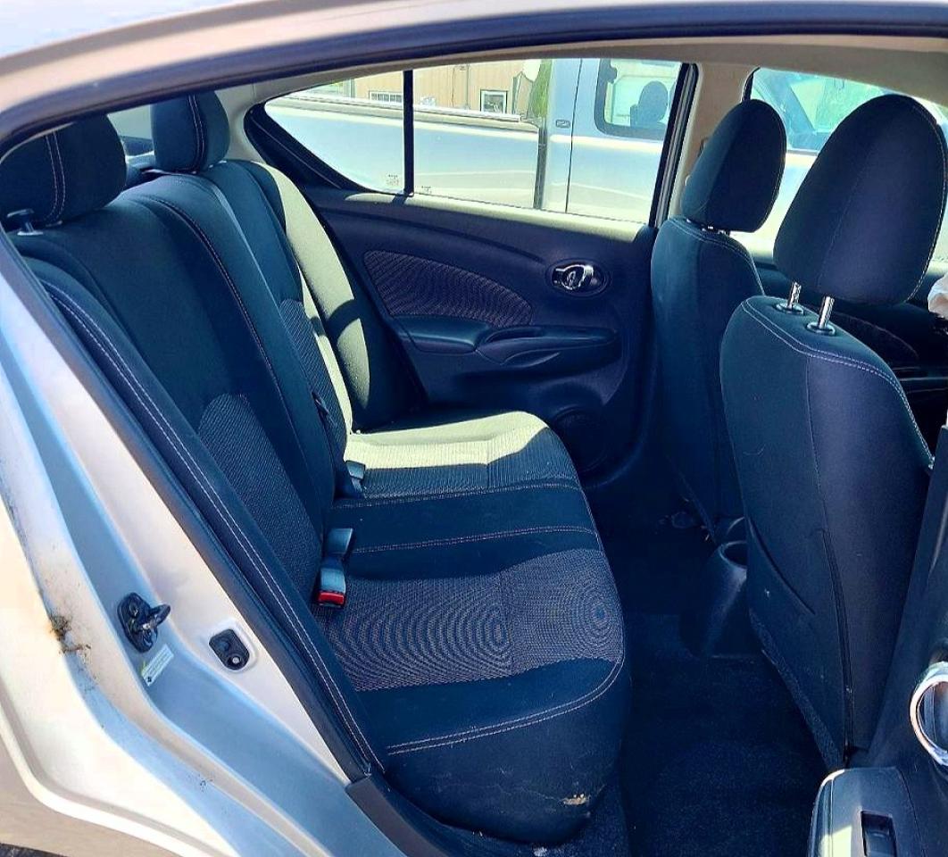 2018 NISSAN VERSA SV photo 19