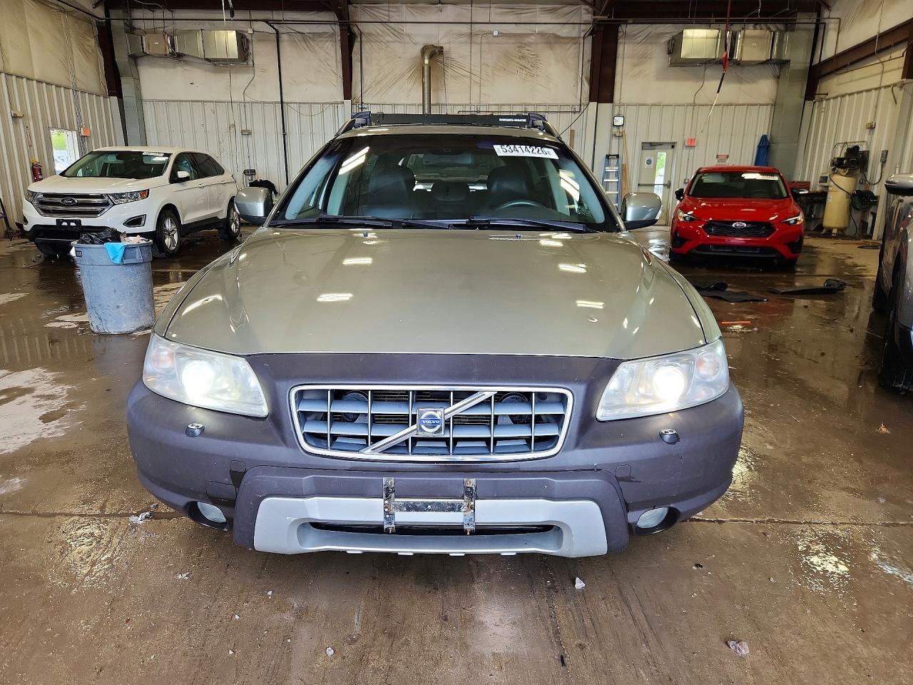 2007 VOLVO XC70 photo 9