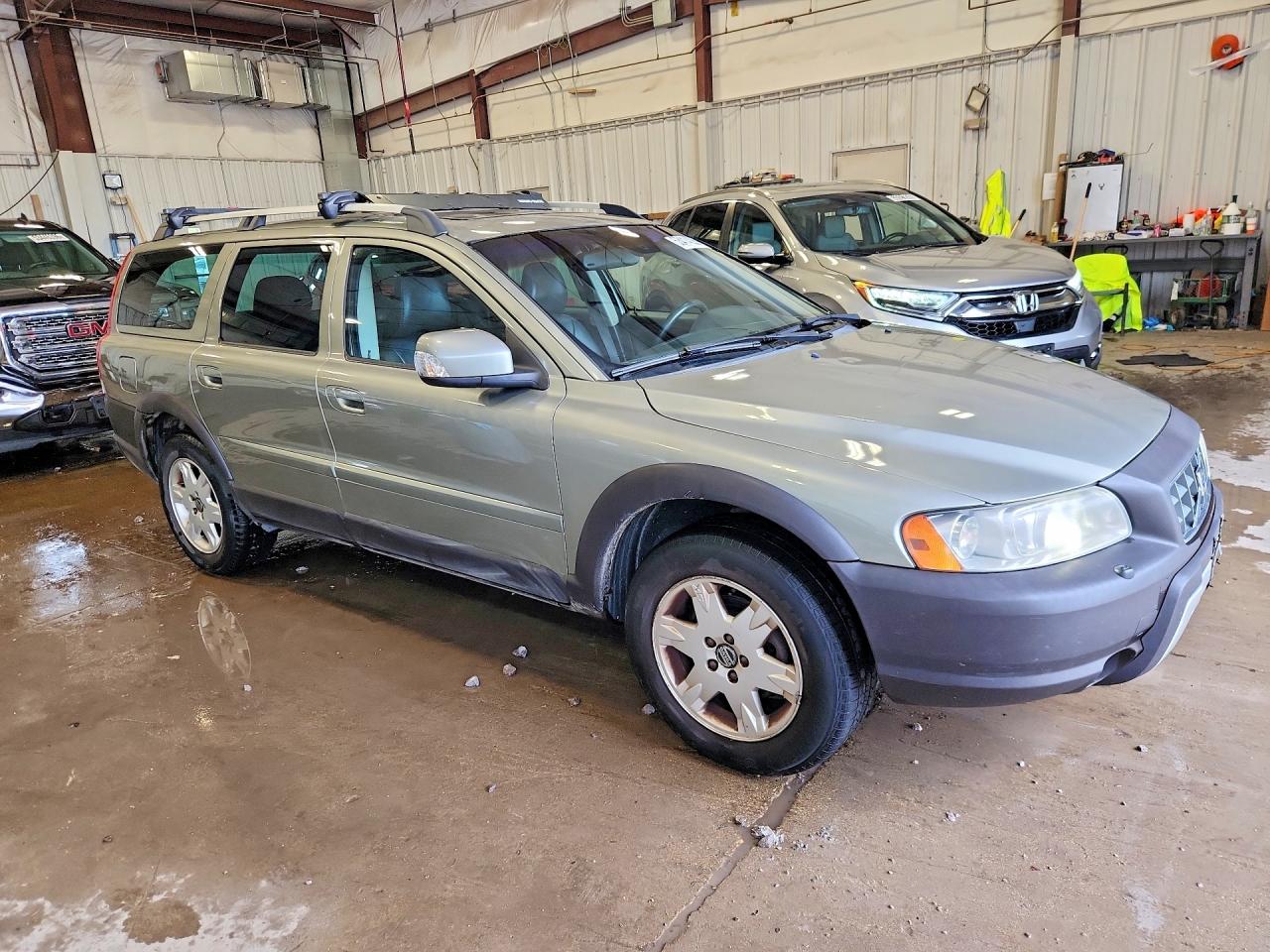 2007 VOLVO XC70 photo 7