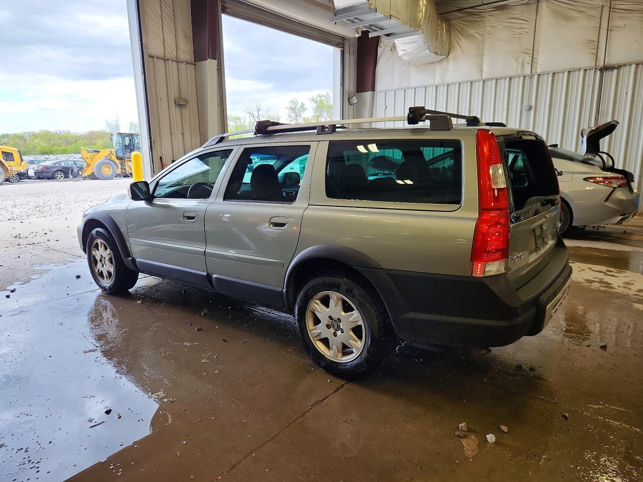 2007 VOLVO XC70 photo 3