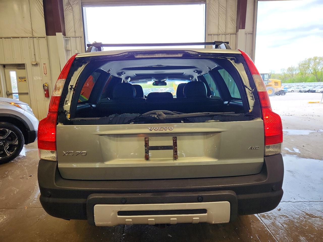 2007 VOLVO XC70 photo 11
