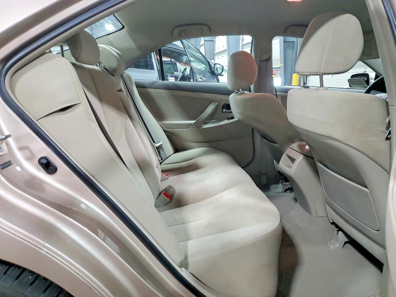 2009 TOYOTA CAMRY LE photo 28