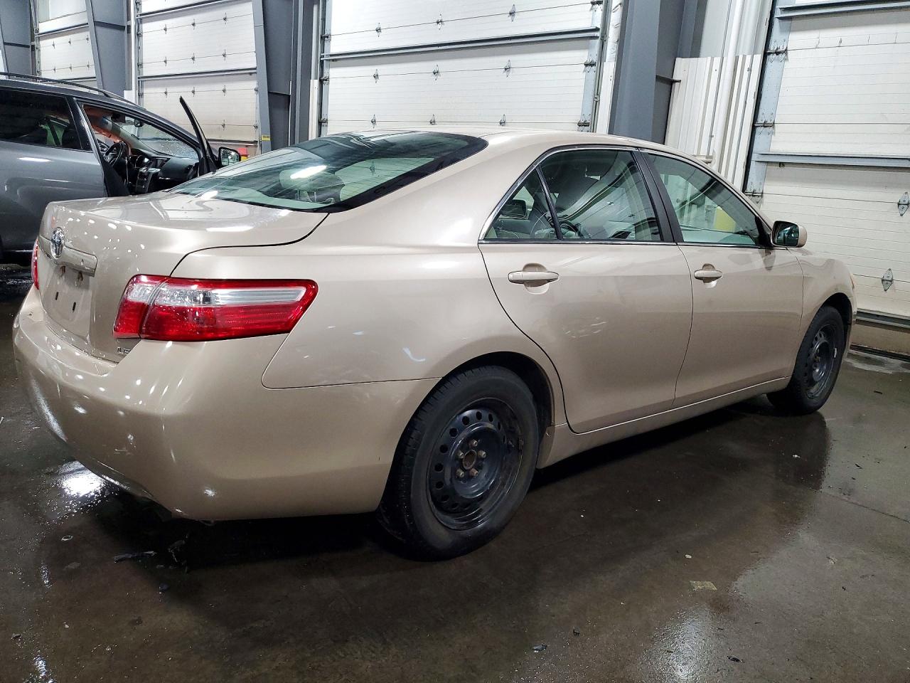 2009 TOYOTA CAMRY LE photo 7