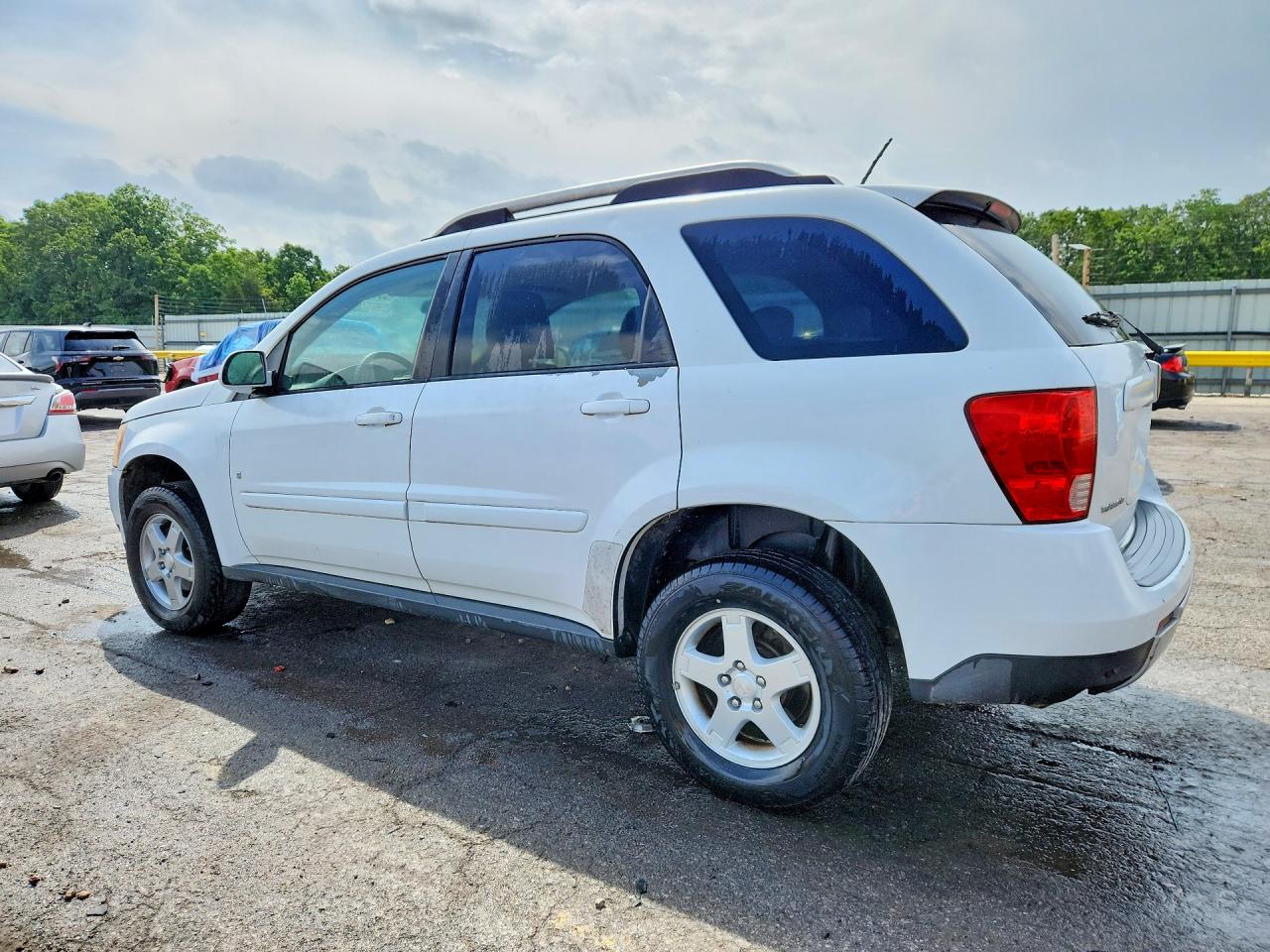 2008 PONTIAC TORRENT photo 3
