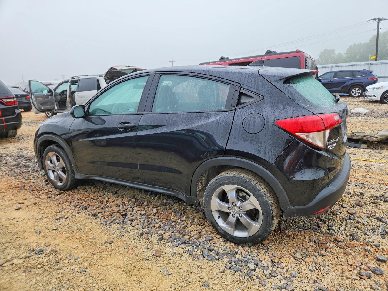 2019 HONDA HR-V LX photo 2